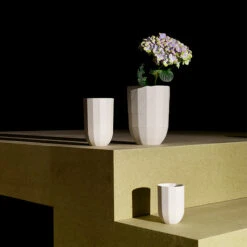 HAY Vase Paper Porcelain, L 9 HAY Vase Paper Porcelain, L -Hay 3Hay iso HV