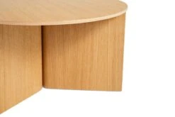 HAY Table Slit Wood, 65 cm, Chêne Laqué 8 HAY Table Slit Wood, 65 cm, Chêne Laqué -Hay 9440331009000 Slit Table Wood Round XL wb lacquer oak detail 02