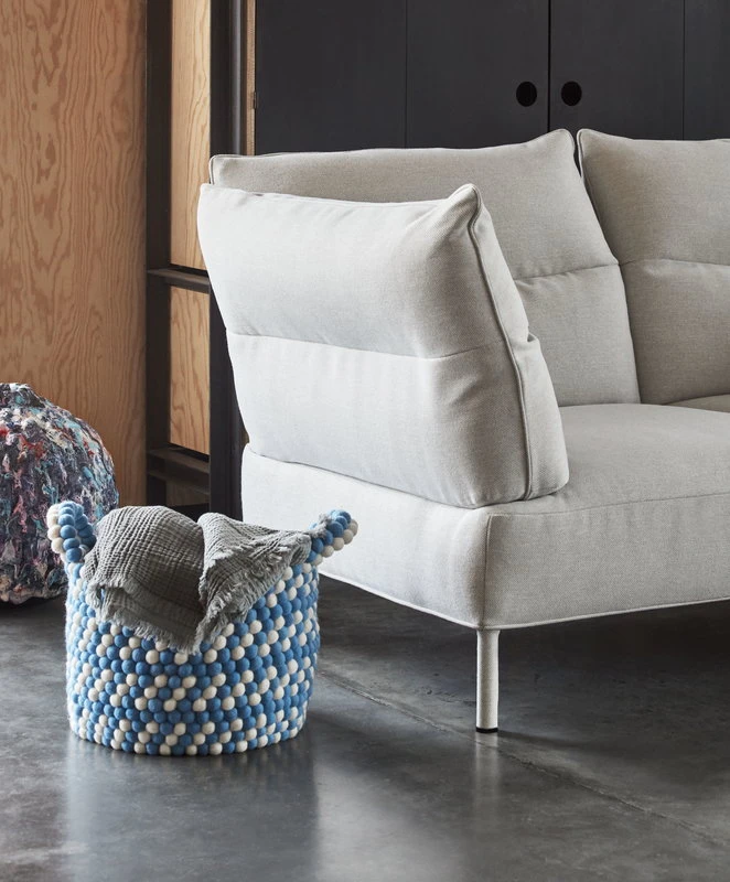 HAY Corbeille En Perles Avec Poignées, 40 cm, Blue Dash 4 HAY Corbeille En Perles Avec Poignées, 40 cm, Blue Dash – Image 4