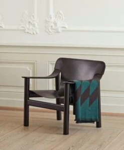 HAY Fauteuil Lounge Bernard, Chêne Noir - Cuir Noir -Hay Bernard black leather cover deep black wb lacquer oak base