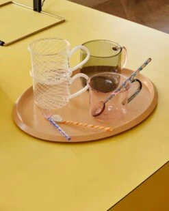 HAY Tasse En Verre, 2 Pièces, White Swirl 11 HAY Tasse En Verre, 2 Pièces, White Swirl -Hay Ellipse Tray beige Borosilicate Cup white swirl Glass Spoons Spice light pink and white 2