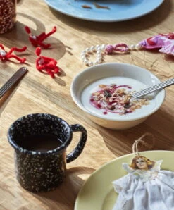 HAY Bol Rainbow, Petit Modèle, Sable -Hay Enamel Mug sprinkle black Rainbow Bowl sand