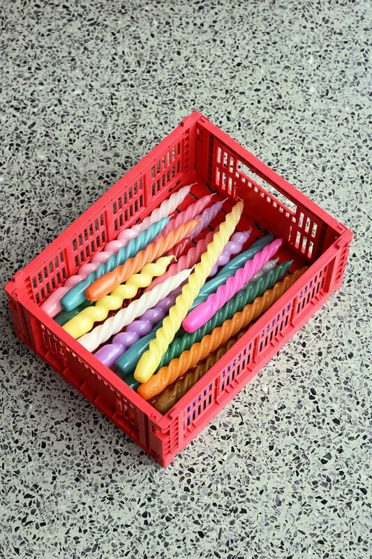 HAY Bougies Long Twist, Lot De 6, Vert Aqua - Jaune Chaud - Rose 2 HAY Bougies Long Twist, Lot De 6, Vert Aqua - Jaune Chaud - Rose – Image 2