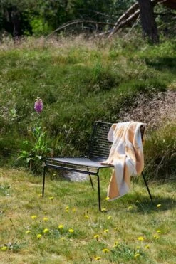 HAY Drap De Bain à Rayures Frotté, Jaune Chaud 9 HAY Drap De Bain à Rayures Frotté, Jaune Chaud -Hay Hee Lounge Chairs black Frotte Stripe warm yellow