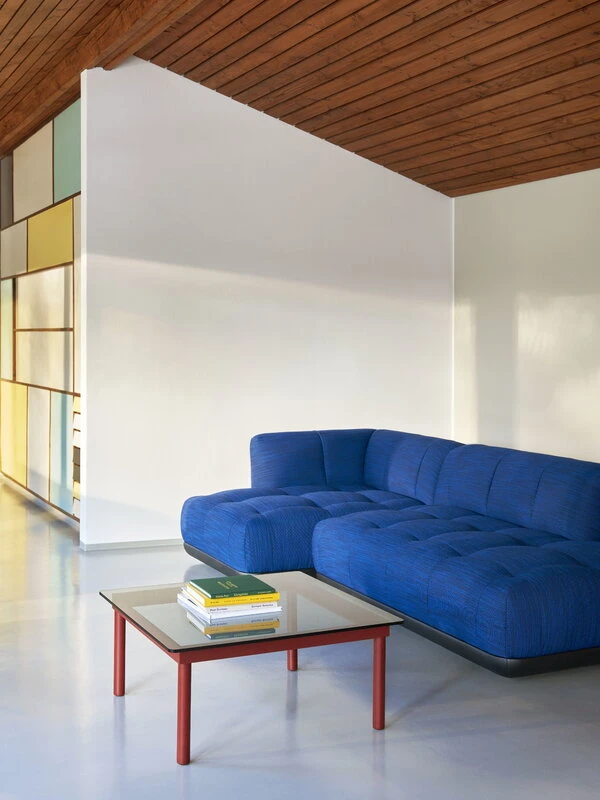 HAY Table Kofi 80 x 80 cm, Chêne Laqué Barn Red - verre Gris – Image 5