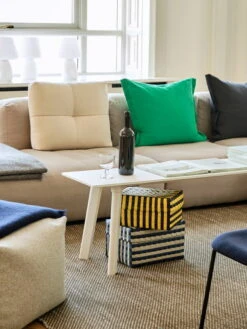 HAY Tapis Moiré Kelim, Cannelle -Hay Mags Soft 3 Seater comb 4 right Metaphore 027 beige stitching Moire Kelim cinnamon CPH Deux 215 Bench L140xW35xH45 pearl white laminate pearl white plywood 01