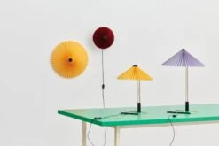 HAY Matin Flush Mount 500, Jaune 11 HAY Matin Flush Mount 500, Jaune -Hay Matin Table Lamp lavender shade yellow Matin Flush Mount yellow 1