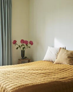 HAY Couvre-lit Mega Dot, Moutarde -Hay Mega Dot mustard