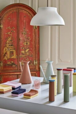 HAY Moulin Salt & Pepper, L, Gris Clair 9 HAY Moulin Salt & Pepper, L, Gris Clair -Hay PC Pendant M Watering Can Salt and Pepper Measure Waffle