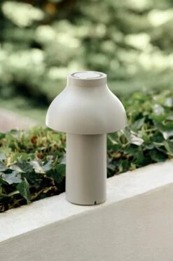 HAY Lampe De Table PC Portable, Gris Froid -Hay PC Portable cool greyrole