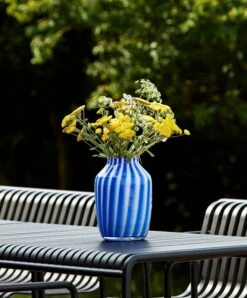 HAY Vase Juice, Modèle Haut, Bleu -Hay Palissade Table anthracite Juice Vase high blue Palissade Dining Bench anthracite