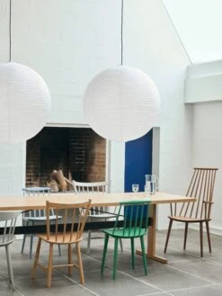 HAY Chaise J41, Gris Chaud -Hay Passerelle Table L300xW95xH74 wb lacquered oak tabletop frame and edge black powder coated crossbar J Series family Rice Paper Shade dia80 classic white 02role 1