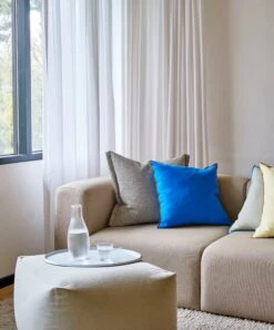 HAY Coussin Outline, 50 x 50 cm, Bleu-gris 8 HAY Coussin Outline, 50 x 50 cm, Bleu-gris -Hay Pouf warm grey Mags 3 Seater comb 1 Hallingdal 220 Plica Sprinkle cream Outline Cushion vivid blue Ellipse Tray light grey 2