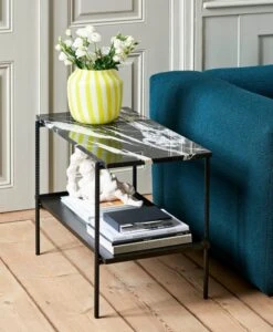HAY Table D’appoint Rebar, 75 x 44 cm, Noir - Marbre Noir -Hay Rebar Side Table soft black w marble tabletop Mags Soft 22C5 seater Flamiber petrol blue J4 Juice Vase wide yellow