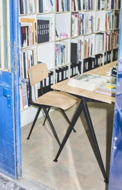 HAY Table Pyramid 01, 140 X 65 Cm, Noir - chêne Laqué Mat -Hay Result Pyramid catalogue 26