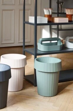 HAY Corbeille Shade Bin, Blush -Hay Shade Bin dusty green Tool Box dusty green Shade Bin blush New Order shelving charcoal