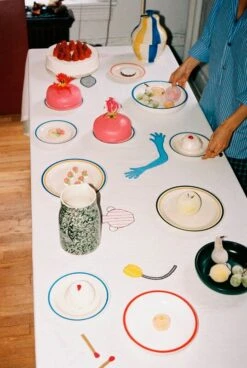 HAY Assiette Sobremesa, 2 pièces, 24,5 cm, Vert - sable -Hay Sobremesa Tablecloth L300 white Sobremesa Plate family Sobremesa Jug green 1