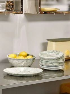 HAY Grille-pain Sowden, Jaune 11 HAY Grille-pain Sowden, Jaune -Hay Soft Ice Salad Bowl green Soft Ice Oval Dish green Soft Ice Lunch Plate green 1