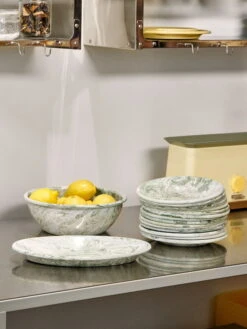 HAY Saladier Soft Ice, Vert 5 HAY Saladier Soft Ice, Vert -Hay Soft Ice Salad Bowl green Soft Ice Oval Dish green Soft Ice Lunch Plate green