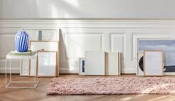 HAY Table Basse Tray, Blanc -Hay Tray Table 40x40 white Juice Vase High blue Shaggy Rug rose